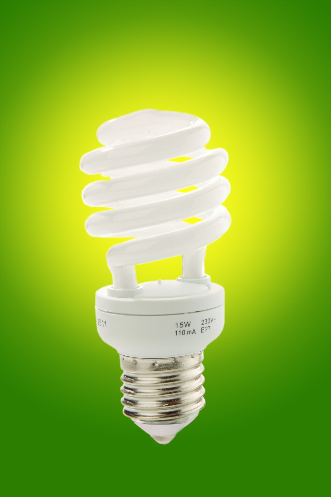 energy-saving-lamp-1340220_1920.jpg